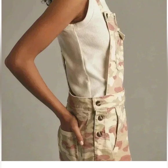 Pilcro Camo Overalls Romper - Size M - NWT - Picture 3 of 5